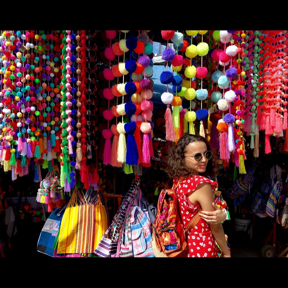 Meet your Posher, Claudia